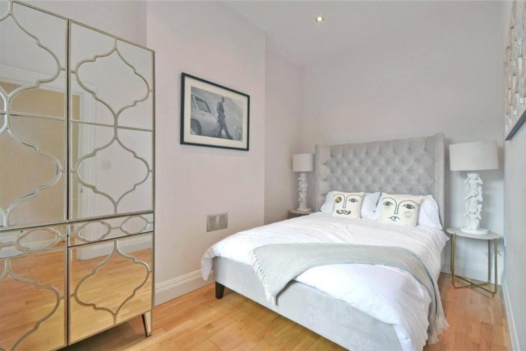 Luxury 3 Bed Apartment - Huge Outdoor Terrace & Amazing Transport Links Londres Exterior foto