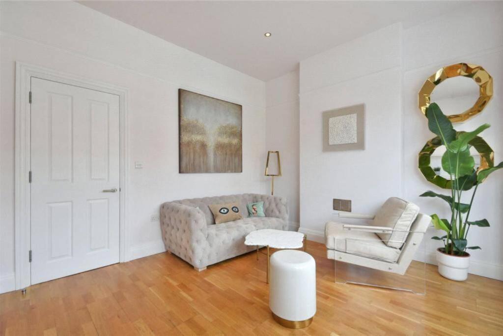 Luxury 3 Bed Apartment - Huge Outdoor Terrace & Amazing Transport Links Londres Exterior foto